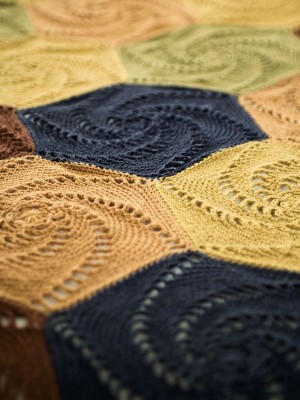 Swirled Hexagons Crocheted Coverlet  1