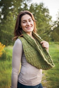 Triangular Cowl - Knitting Pattern - Knitting Bee