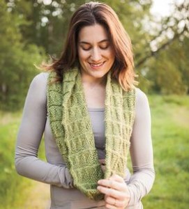 Triangular Cowl - Knitting Pattern - Knitting Bee