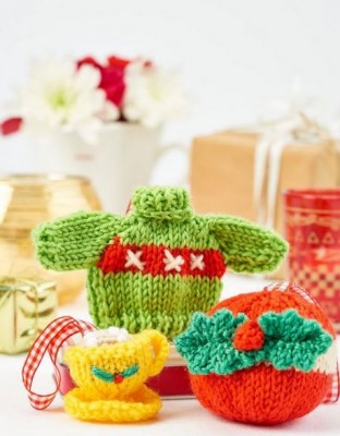 Over 50 Free Knitted Christmas Knitting Patterns - Knitting Bee