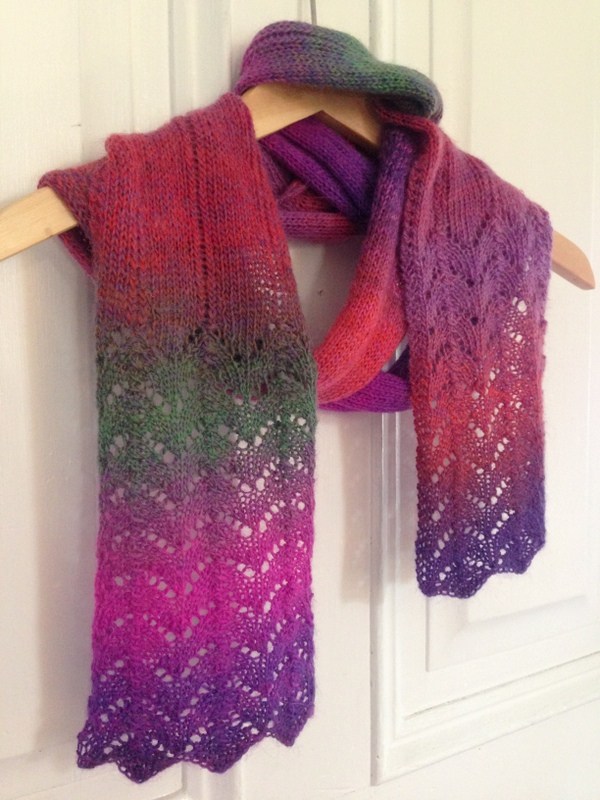 Deco scarf free lace knitting pattern - Knitting Bee