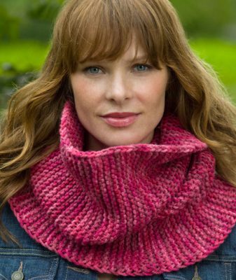 Garter Stitch Cowl Free Knitting Pattern - Knitting Bee