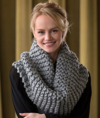 Voluminous Cowl Free Knitting Pattern - Knitting Bee