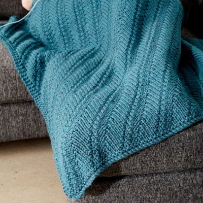 Bernat Reversible Knit Lap Blanket Free Pattern - Knitting Bee