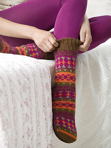 https://www.knitting-bee.com/wp-content/uploads/2017/08/Adirondacks-Slipper-Socks-Fairisle-Free-Knitting-Pattern.jpg