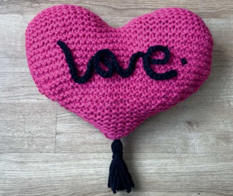 Free Knitting Pattern for a Love Cushion