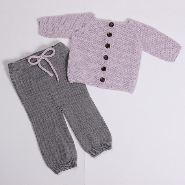 Cozy and Cute by DROPS Design  Knitted Baby Pants Pattern Size 1 months   4 years  Ritohobbycouk
