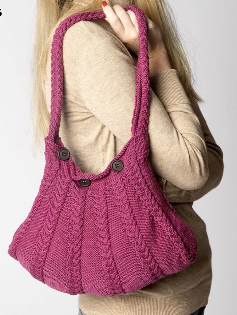 Free knitting pattern for a handbag with cables