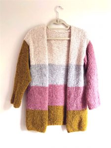 Free Knit Pattern for a Simple Colorblock Cardigan - Knitting Bee
